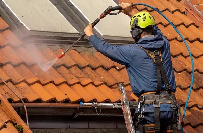 Démoussage et hydrofuge de toiture à Remicourt